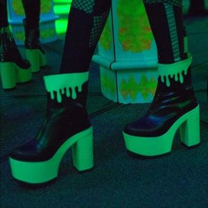 Current Mood Lava Drip Glow Boots